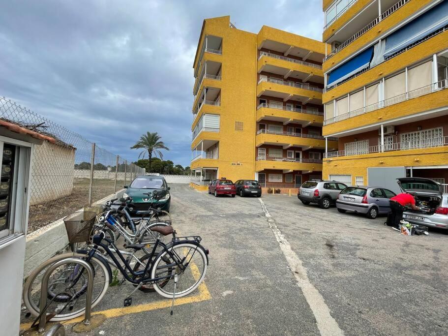 Nice Apartment Near The Sea Torrevieja Exterior photo