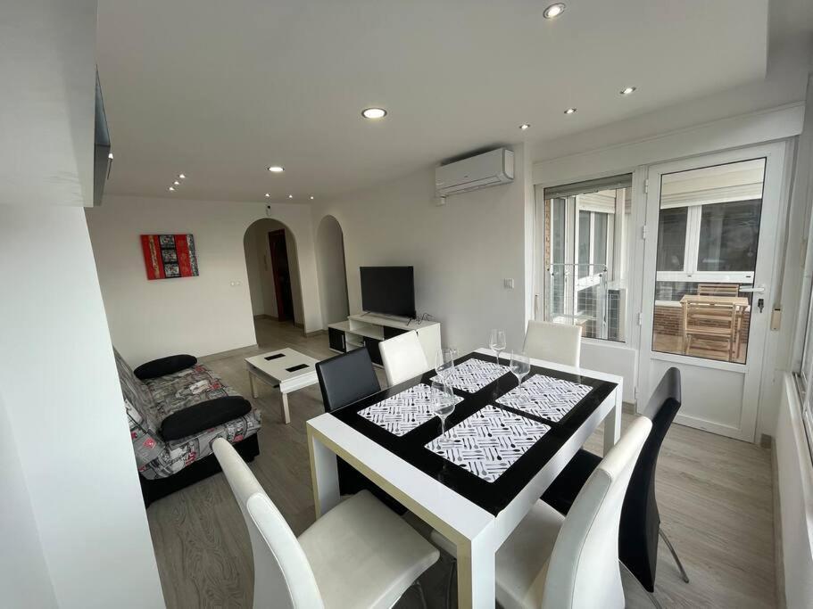Nice Apartment Near The Sea Torrevieja Exterior photo